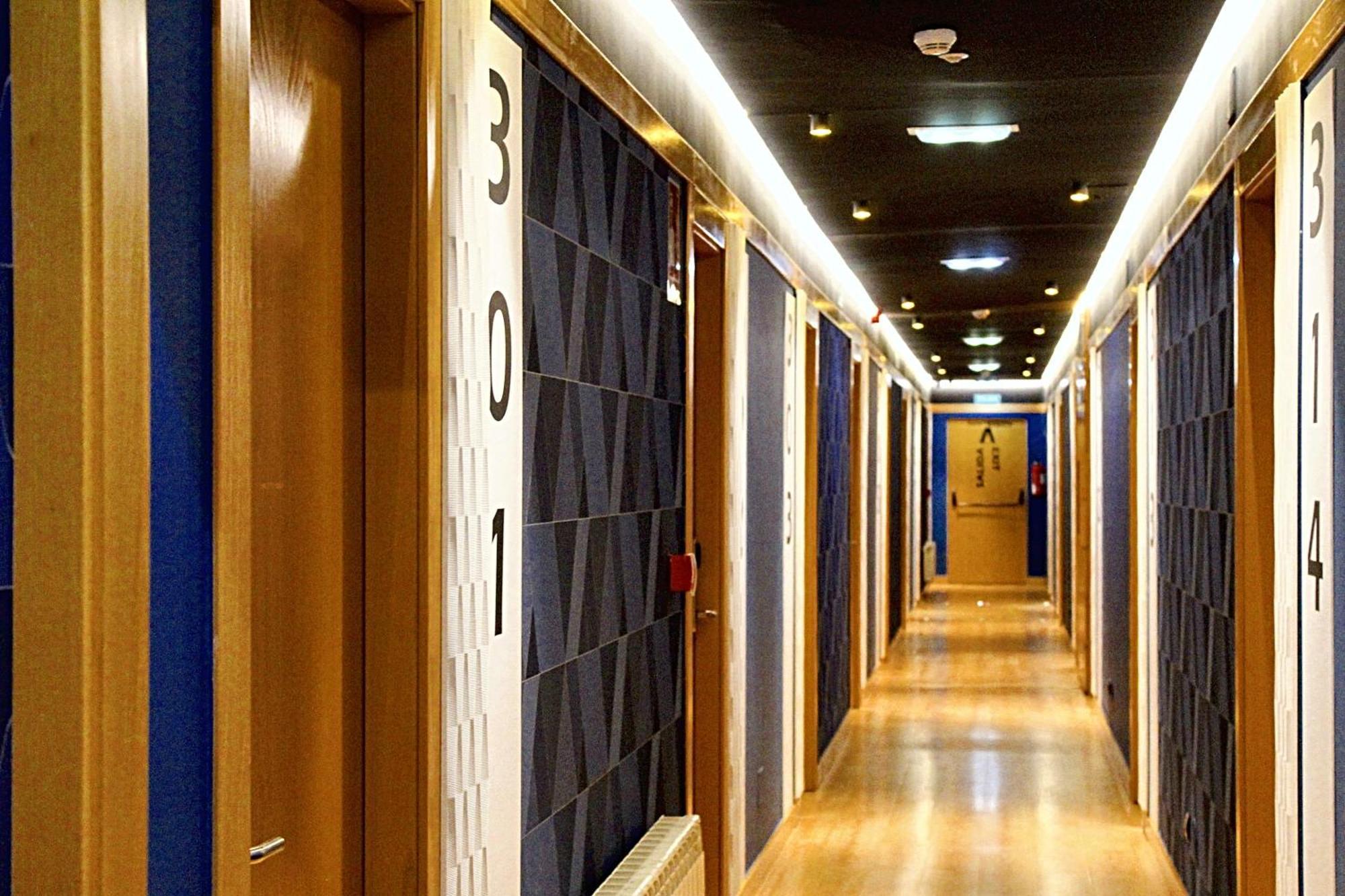 Mola! Hostel Бургос Екстер'єр фото