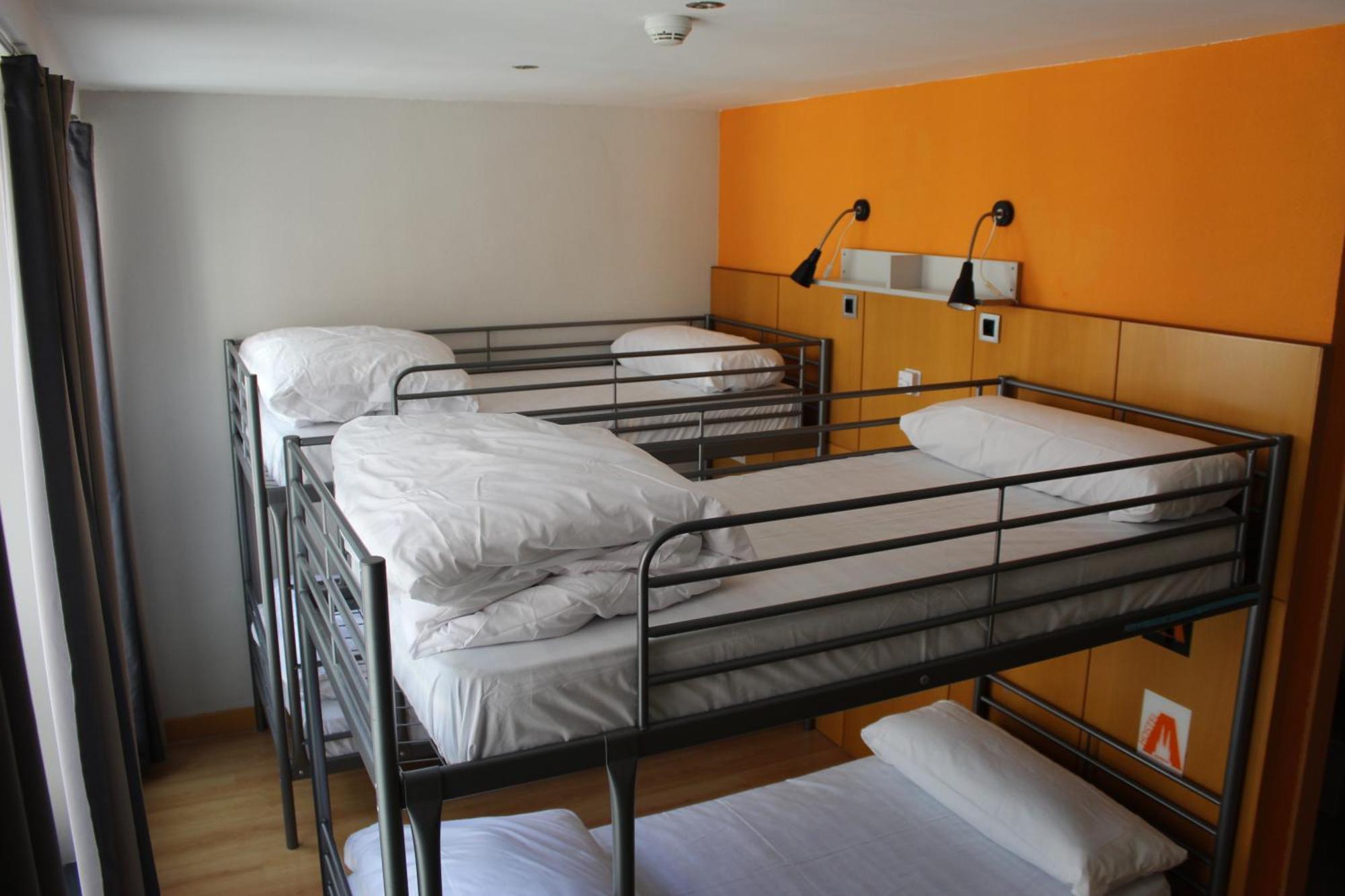 Mola! Hostel Бургос Екстер'єр фото
